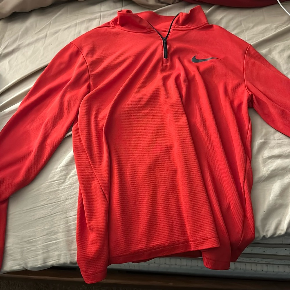 Pull over, dri-fit